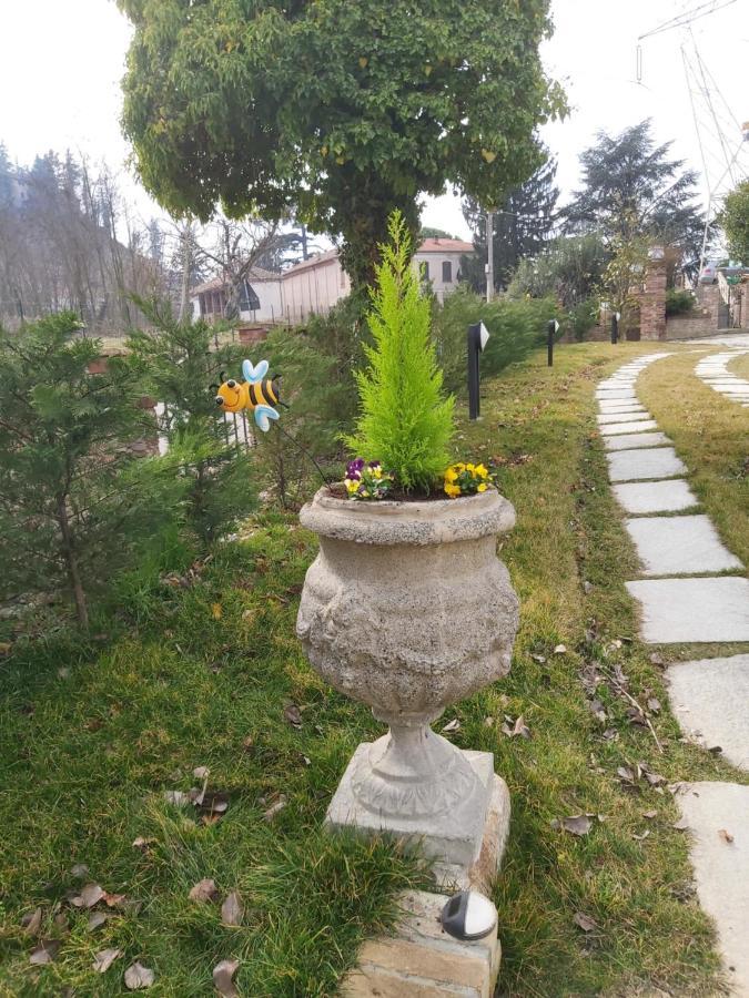 Moon Garden Villa Mongardino Exterior photo